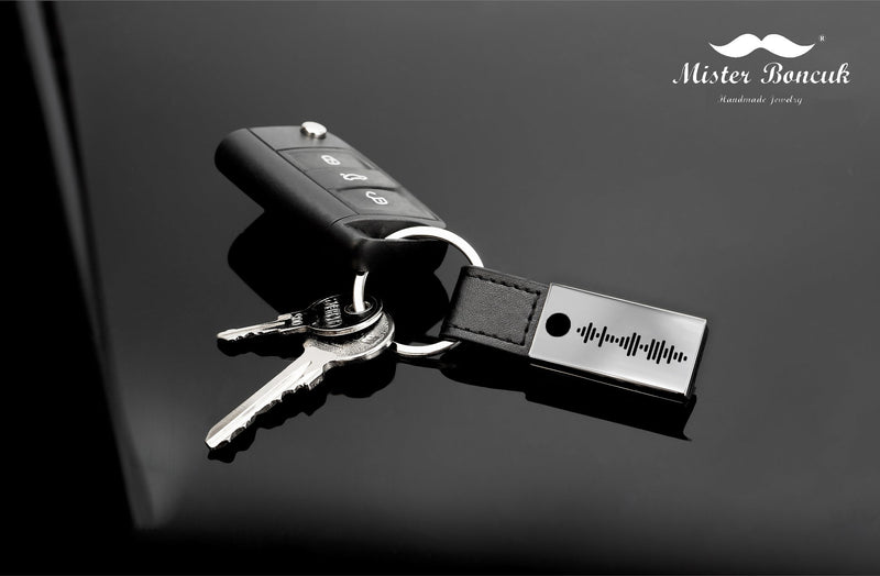 Classy Schlüsselanhänger mit Musik Song Code - Personalisierbar mit Wunschsong - Personalisierter Song Gravur Schlüsselanhänger mit Geschenkbox